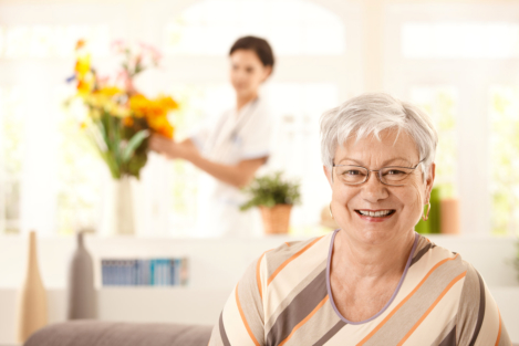 Solutions to 3 Everyday Struggles of Older Adults Living Alone